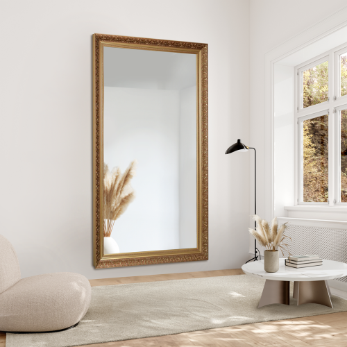 Zrcadlo v bohatém...