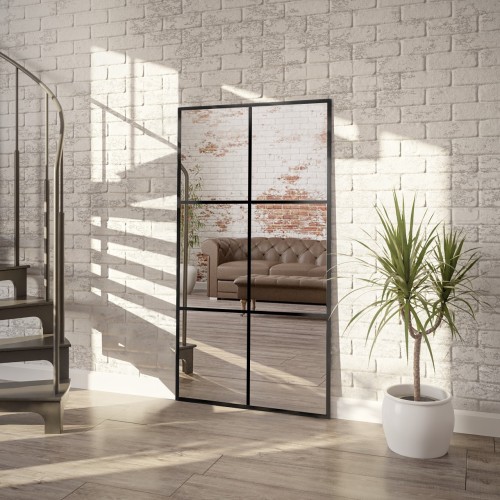 Půdní zrcadlo se šambránami...