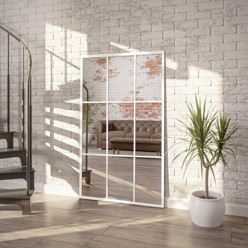 Půdní zrcadlo se šambránami...