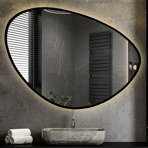 Zrcadlo nepravidelného... 2