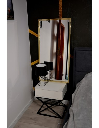 Zrcadlo se zrcadlovým rámem ve zlatém...