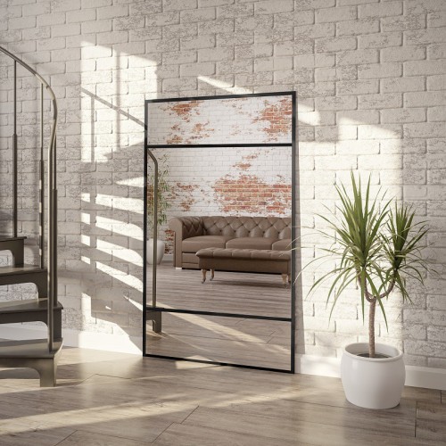 Půdní zrcadlo se šambránami...