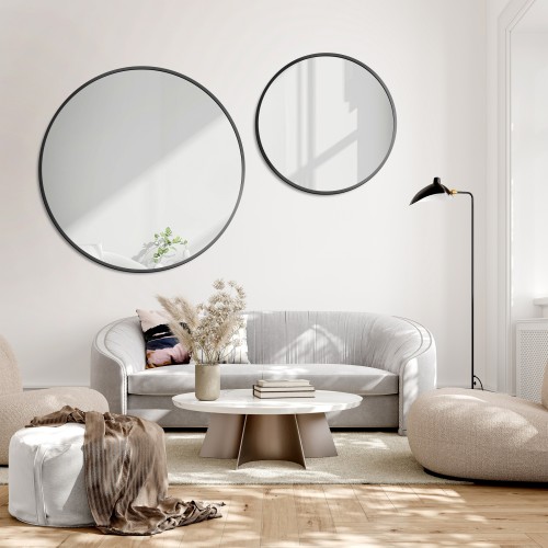 Kulatá zrcadla v černém... 2