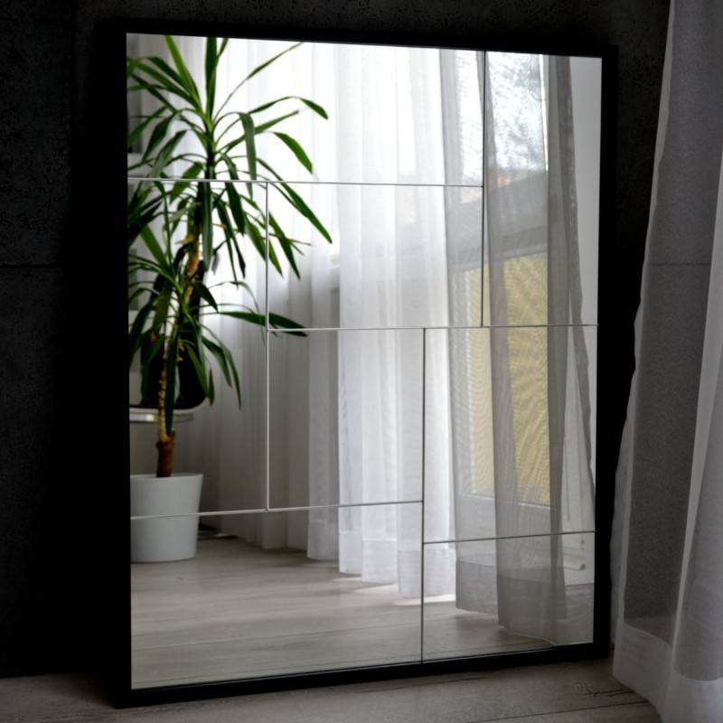 Moderní zrcadlo od Mirrors - TETRIS - v krásném černém rámu