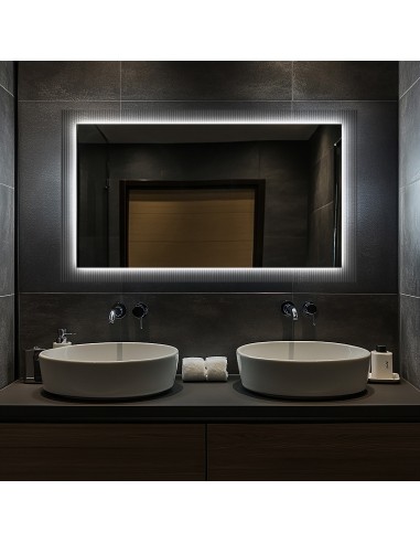 Obdélníkové zrcadlo na ornamentálním...