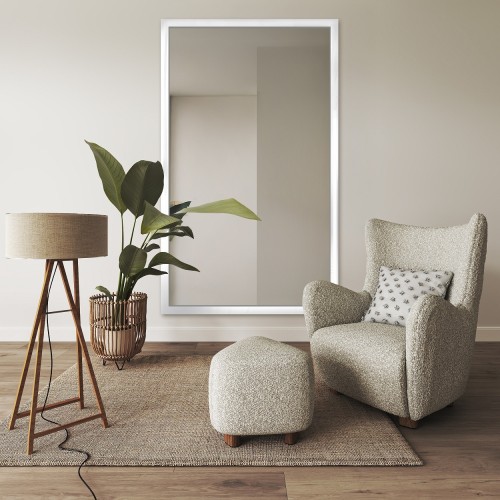 Zrcadlo v dřevěném rámu –...