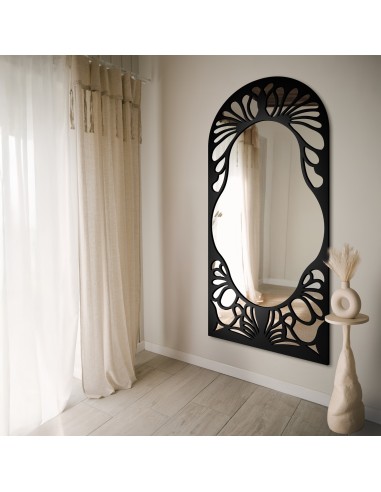 Polovalné zrcadlo s prolamovaným...