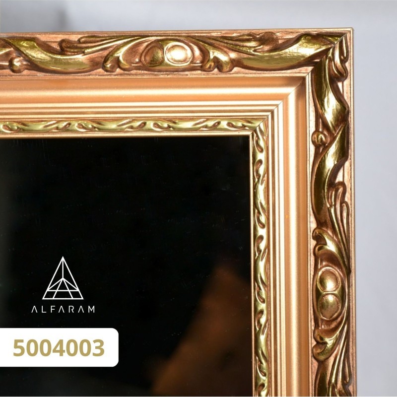 Zrcadlo ve zlatém ozdobném dřevěném rámu - 5004003