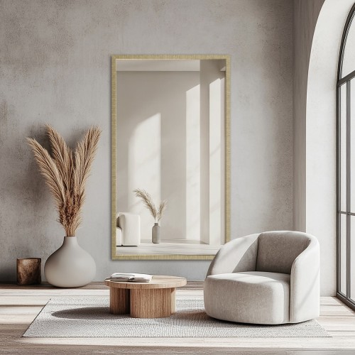 Zrcadlo v dřevěném rámu –...