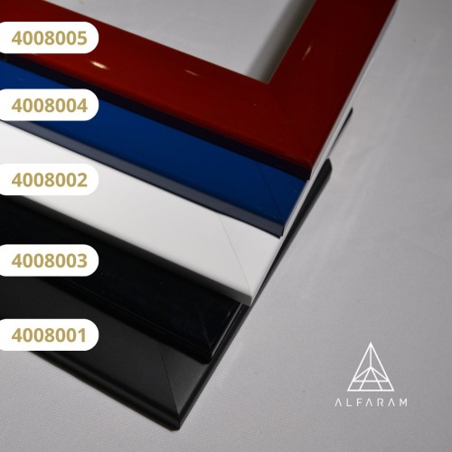 Zrcadlo v dřevěném rámu –... 2