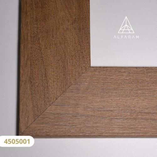 Zrcadlo v hnědém dřevěném... 2