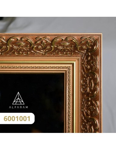 Zrcadlo v bohatém ornamentálním rámu...