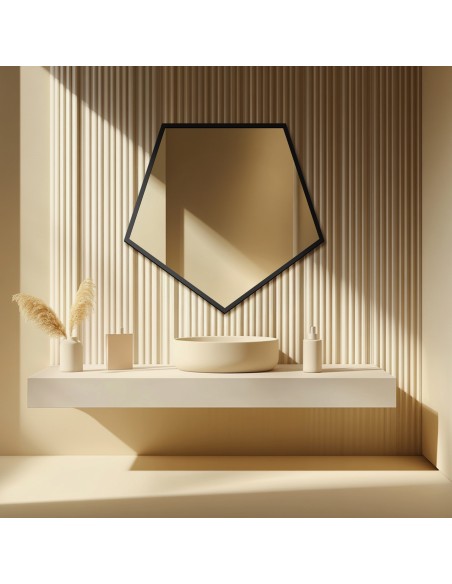Zrcadlo geometrického tvaru v rámu – PENTA V RÁMU