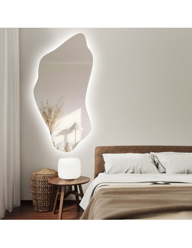 Zrcadlo nepravidelného tvaru s...