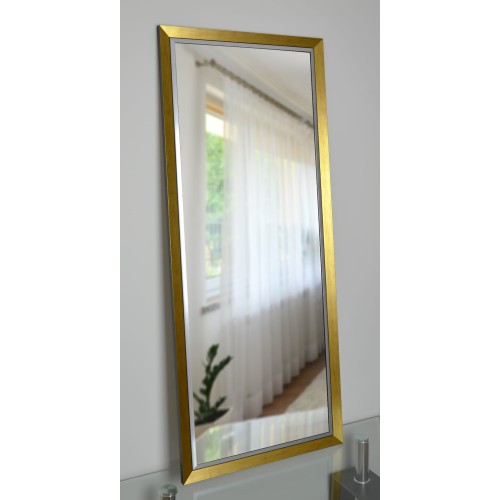 Zrcadlo v elegantním...