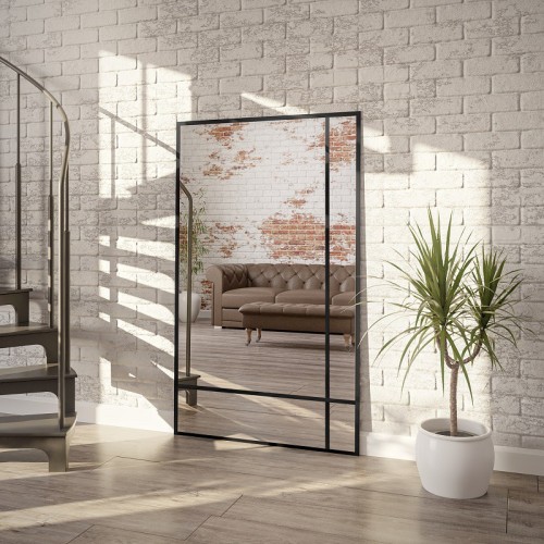 Půdní zrcadlo se šambránami...