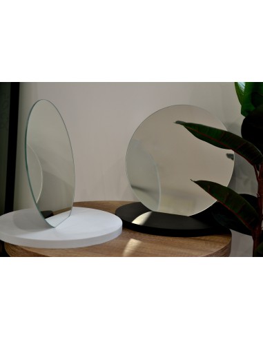 Dekorativní kulaté kosmetické zrcátko... Dekorativní kulaté kosmetické zrcátko...