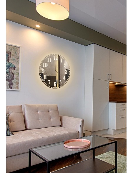 Zrcadlové nástěnné hodiny s osvětlením LED