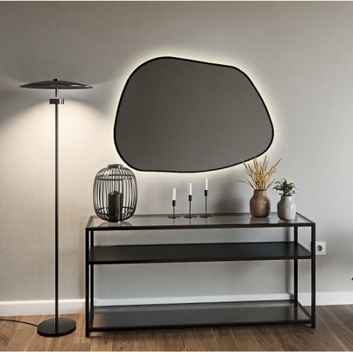 Zrcadlo v organickém tvaru...