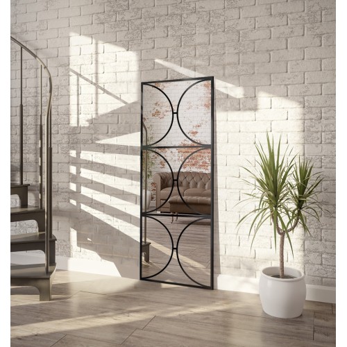 Půdní zrcadlo se šambránami...